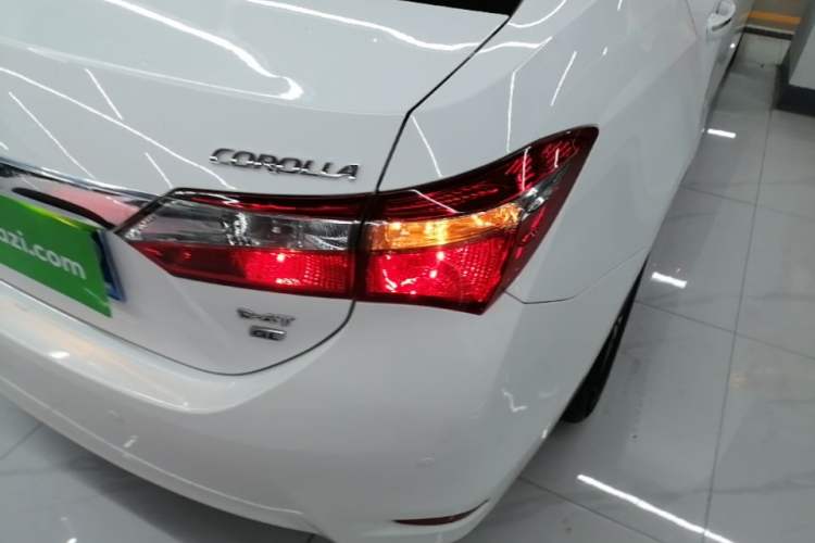 Used Toyota Corolla 2017 Revised Version 1.2T S-CVT GL Exterior 3