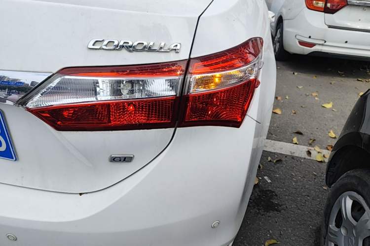 Used Toyota Corolla 2017 1.6L CVT GL Exterior 3