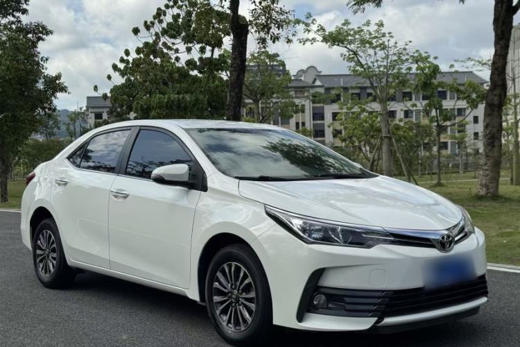 Used Toyota Corolla 2017 Revised Version 1.2T S-CVT GL Exterior 3