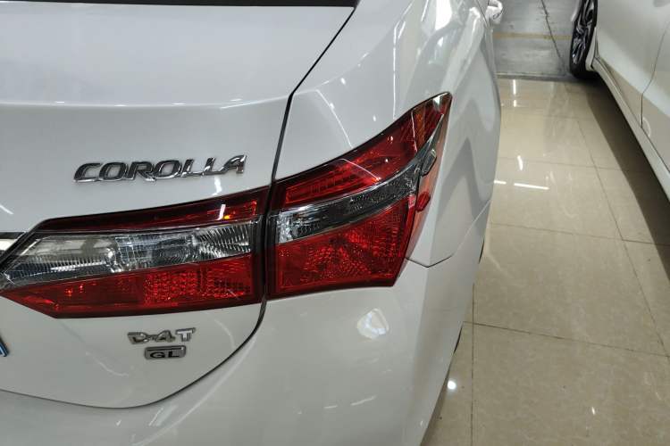 Used Toyota Corolla 2017 Revised Version 1.2T S-CVT GL Exterior 3