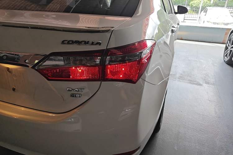 Used Toyota Corolla 2017 Revised Version 1.2T S-CVT GL-i Exterior 3