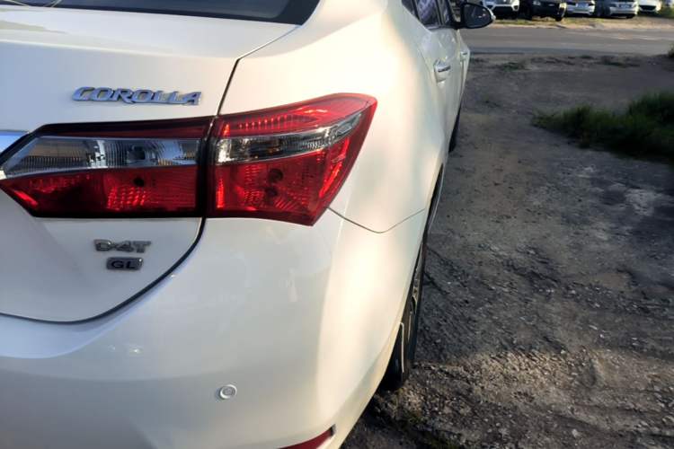 Used Toyota Corolla 2017 Revised Version 1.2T S-CVT GL Exterior 3