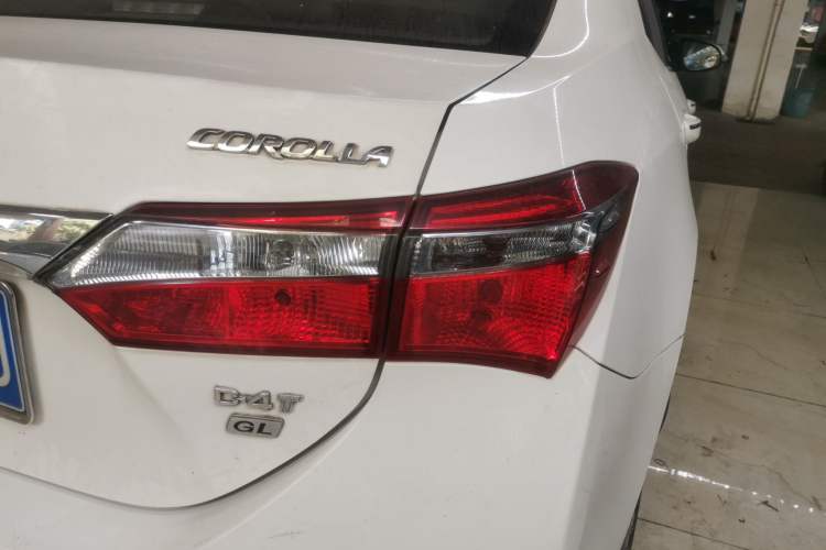 Used Toyota Corolla 2017 Revised Version 1.2T S-CVT GL Exterior 3