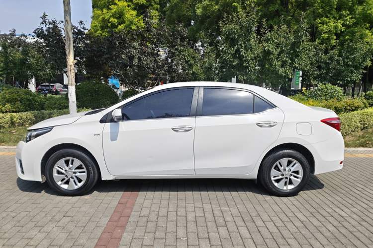 Used Toyota Corolla 2017 1.6L CVT GL Exterior 3
