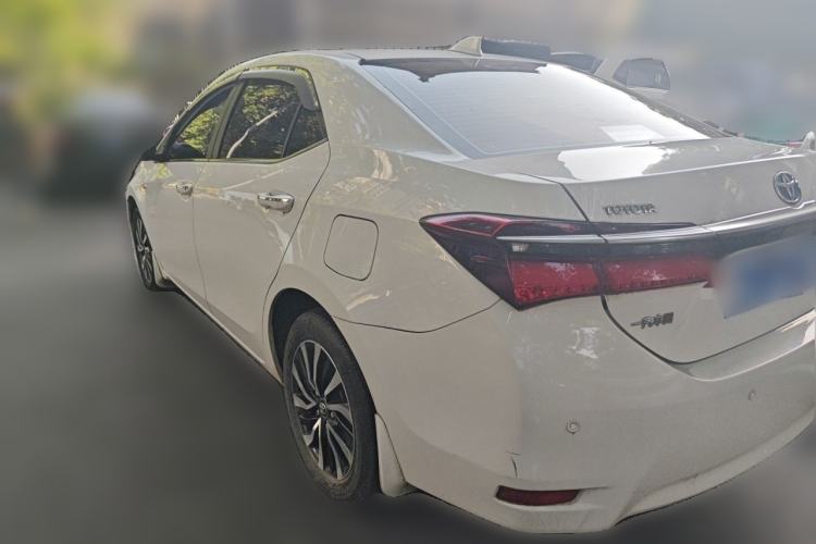 Used Toyota Corolla 2017 Revised Dual-Engine 1.8L E-CVT Leading Edition Exterior 3
