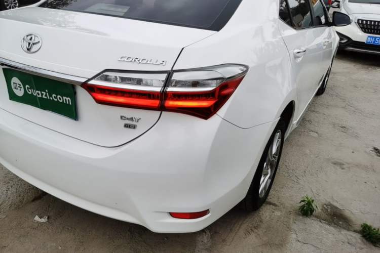 Used Toyota Corolla 2017 Revised Version 1.2T S-CVT GL-i Leather Edition Exterior 3