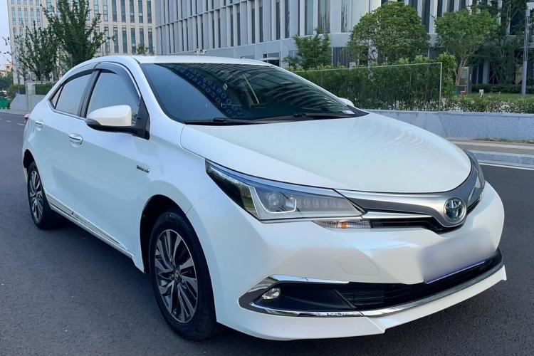 Used Toyota Corolla 2017 Revised Dual-Engine 1.8L E-CVT Elite Edition Exterior 3