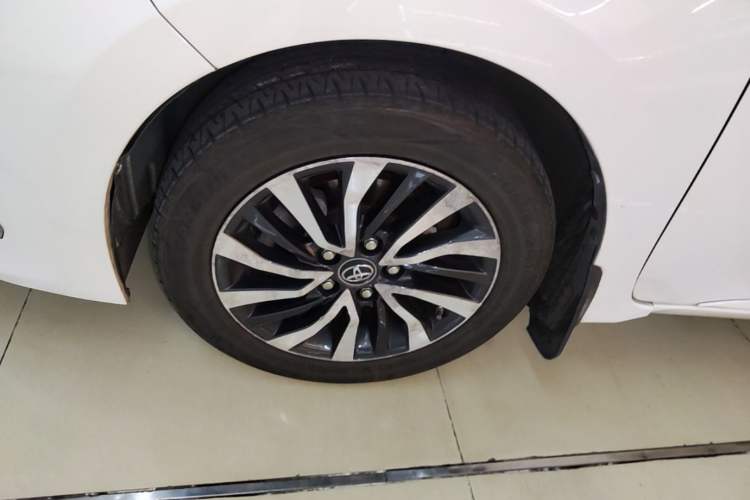Used Toyota Corolla 2017 Revised Dual-Engine 1.8L E-CVT Elite Edition Exterior 4