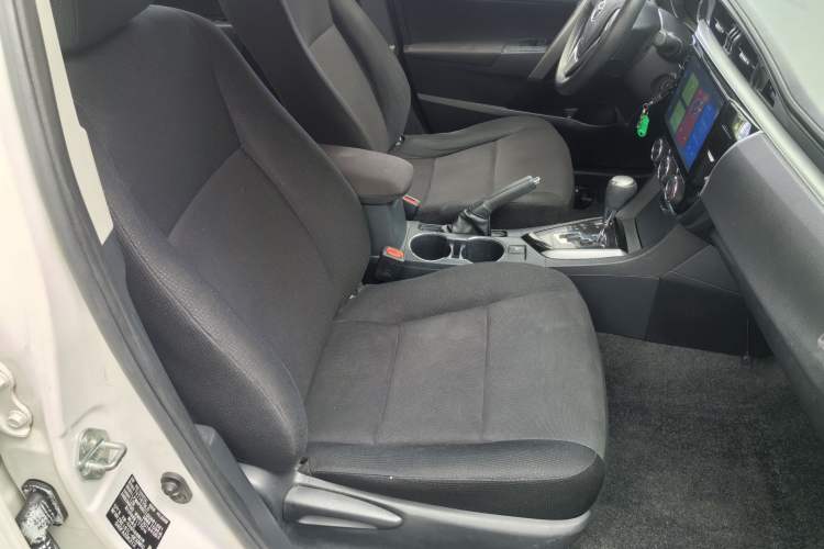 Used Toyota Corolla 2017 1.6L CVT GL Exterior 4