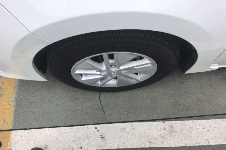 Used Toyota Corolla 2017 1.6L CVT GL Exterior 4