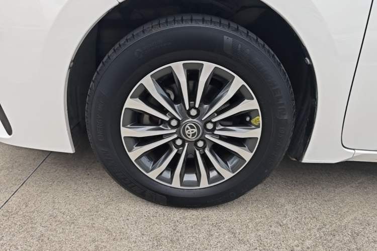 Used Toyota Corolla 2017 Revised Version 1.2T S-CVT GL-i Exterior 4