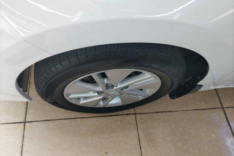 Used Toyota Corolla 2017 1.6L CVT GL Exterior 4