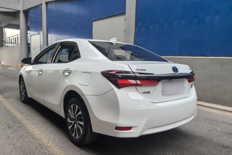 Used Toyota Corolla 2017 Revised Dual-Engine 1.8L E-CVT Leading Edition Exterior 4