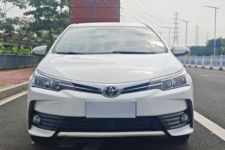 Used Toyota Corolla 2017 Revised Version 1.2T S-CVT GL Exterior 4