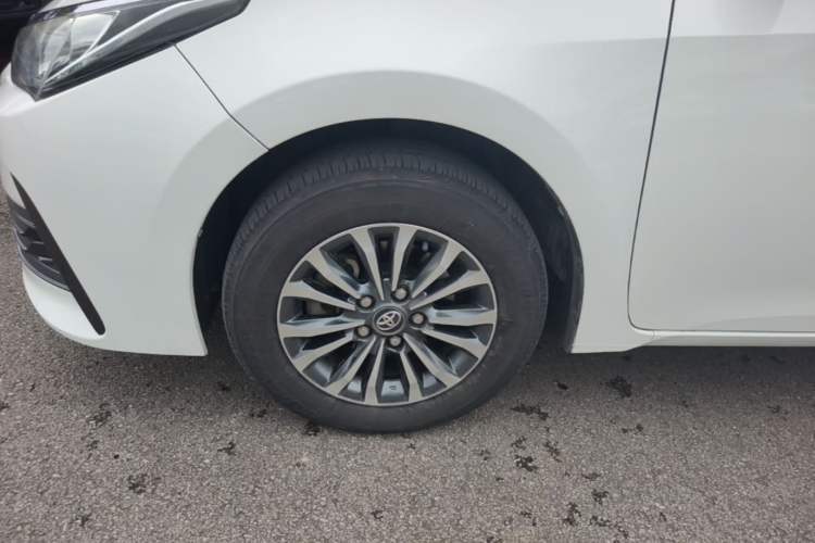 Used Toyota Corolla 2017 Revised Version 1.2T Manual GL Exterior 4
