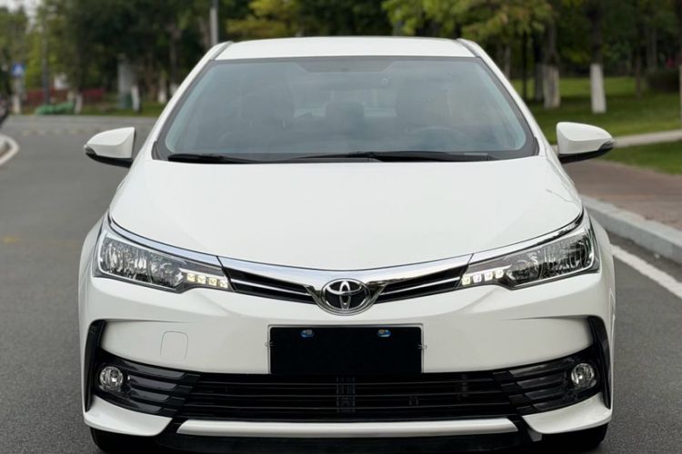 Used Toyota Corolla 2017 1.2T CVT GL Exterior 5
