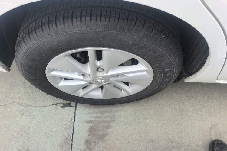 Used Toyota Corolla 2017 1.6L CVT GL Exterior 5