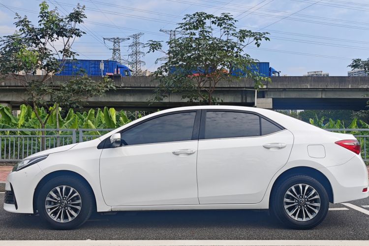 Used Toyota Corolla 2017 Revised Version 1.2T S-CVT GL Exterior 5
