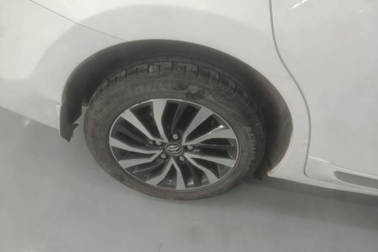 Used Toyota Corolla 2017 Revised Dual-Engine 1.8L E-CVT Elite Edition Exterior 5