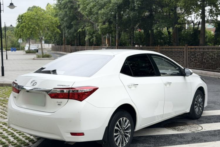 Used Toyota Corolla 2017 Revised Version 1.2T S-CVT GL Exterior 6