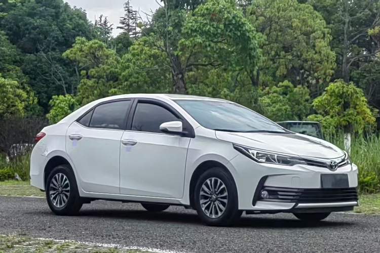 Used Toyota Corolla 2017 Revised Version 1.2T S-CVT GL Exterior 6