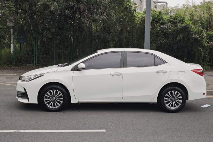Used Toyota Corolla 2017 Revised Version 1.2T S-CVT GL Exterior 6
