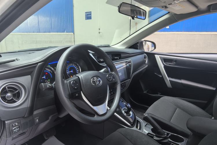 Used Toyota Corolla 2017 Revised Dual-Engine 1.8L E-CVT Leading Edition Exterior 7