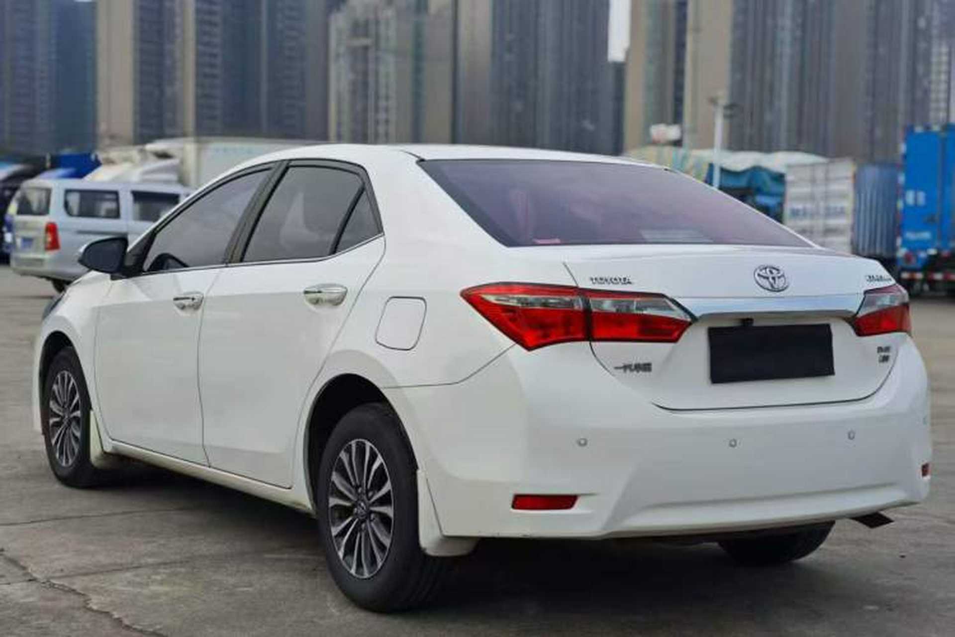 Used Toyota Corolla 2017 Revised Version 1.2T S-CVT GL Exterior 8