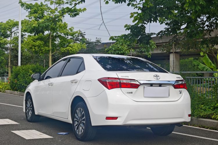 Used Toyota Corolla 2017 Revised Version 1.2T S-CVT GL Exterior 8