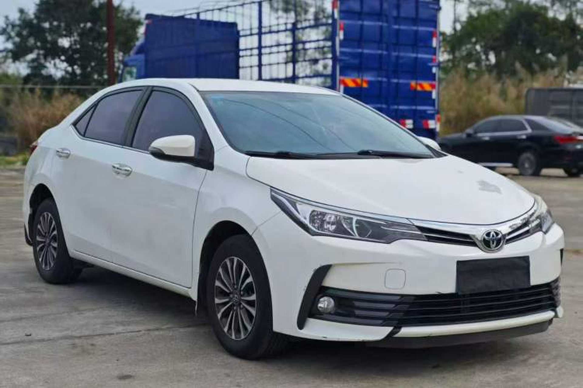 Used Toyota Corolla 2017 Revised Version 1.2T S-CVT GL Exterior 9