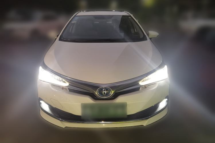 Used Toyota Corolla 2017 Revised Dual-Engine 1.8L E-CVT Elite Edition Front