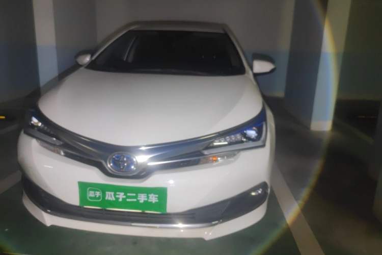 Used Toyota Corolla 2017 Revised Dual-Engine 1.8L E-CVT Leading Edition Front