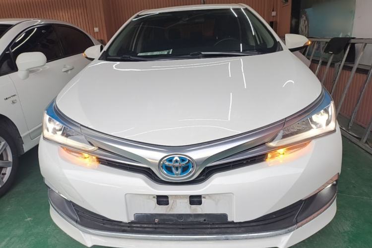 Used Toyota Corolla 2017 Revised Dual-Engine 1.8L E-CVT Leading Edition Front