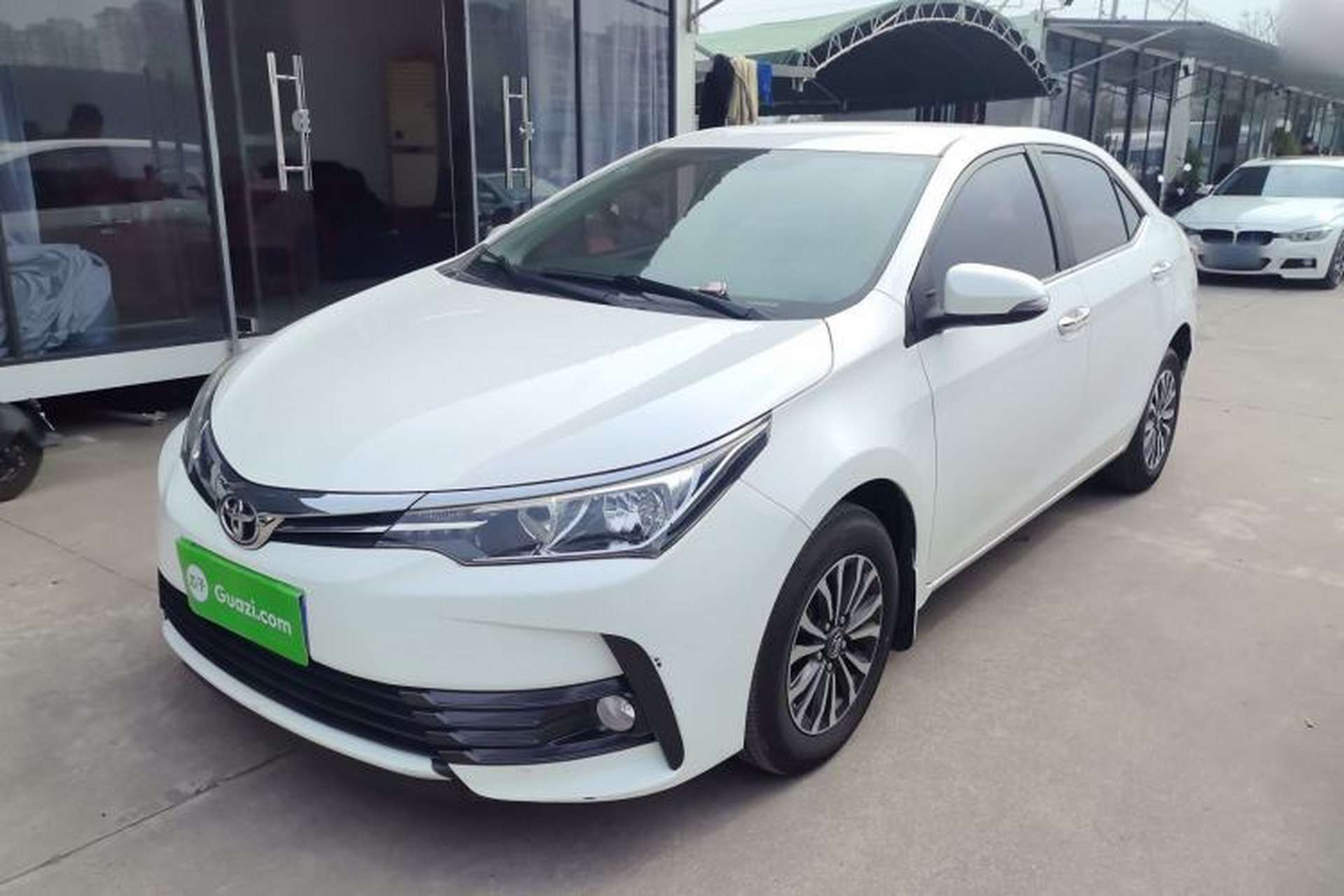 Used Toyota Corolla 2017 Revised Version 1.2T S-CVT GL Front Left 45 Deg