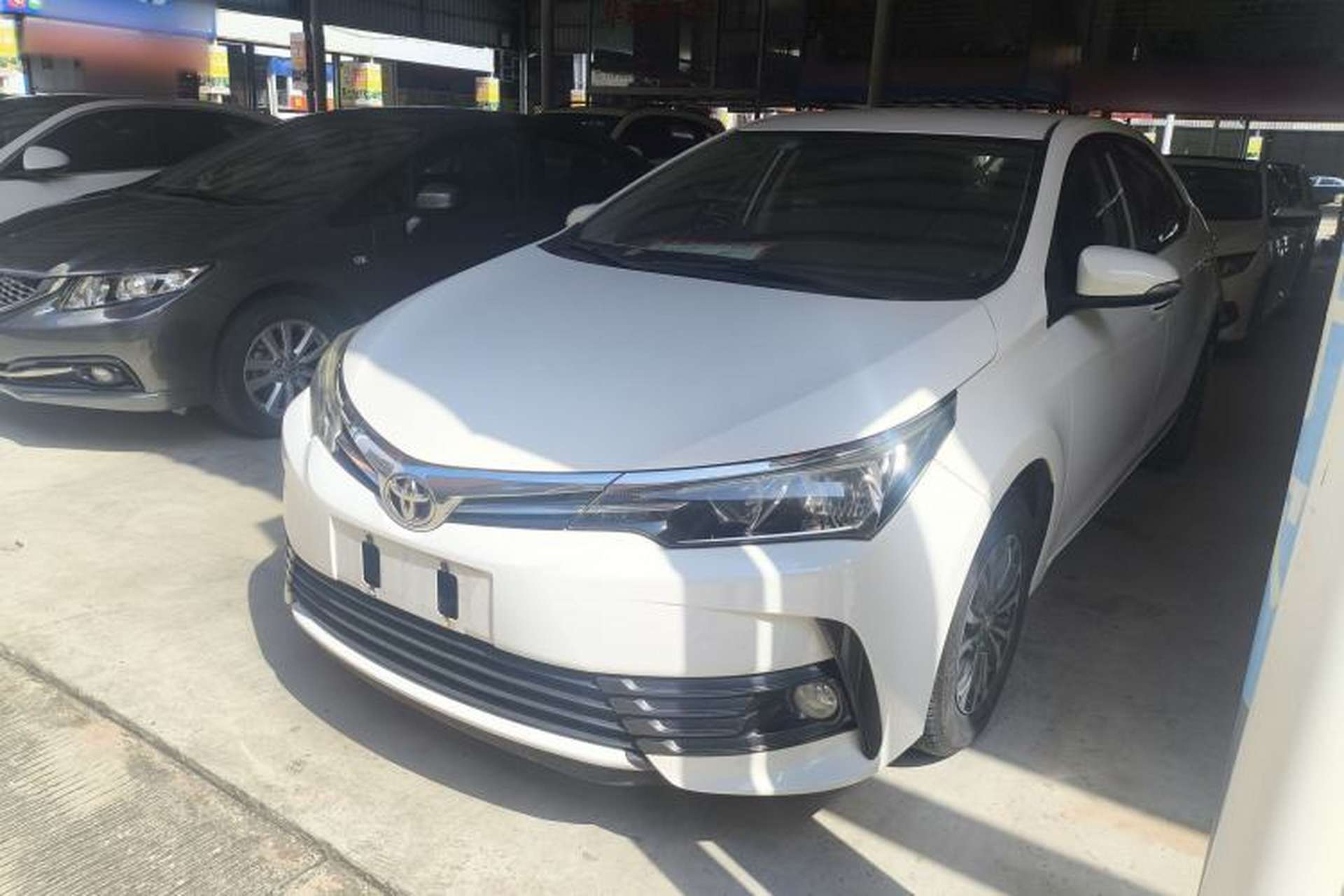 Used Toyota Corolla 2017 Revised Version 1.2T S-CVT GL Front Left 45 Deg