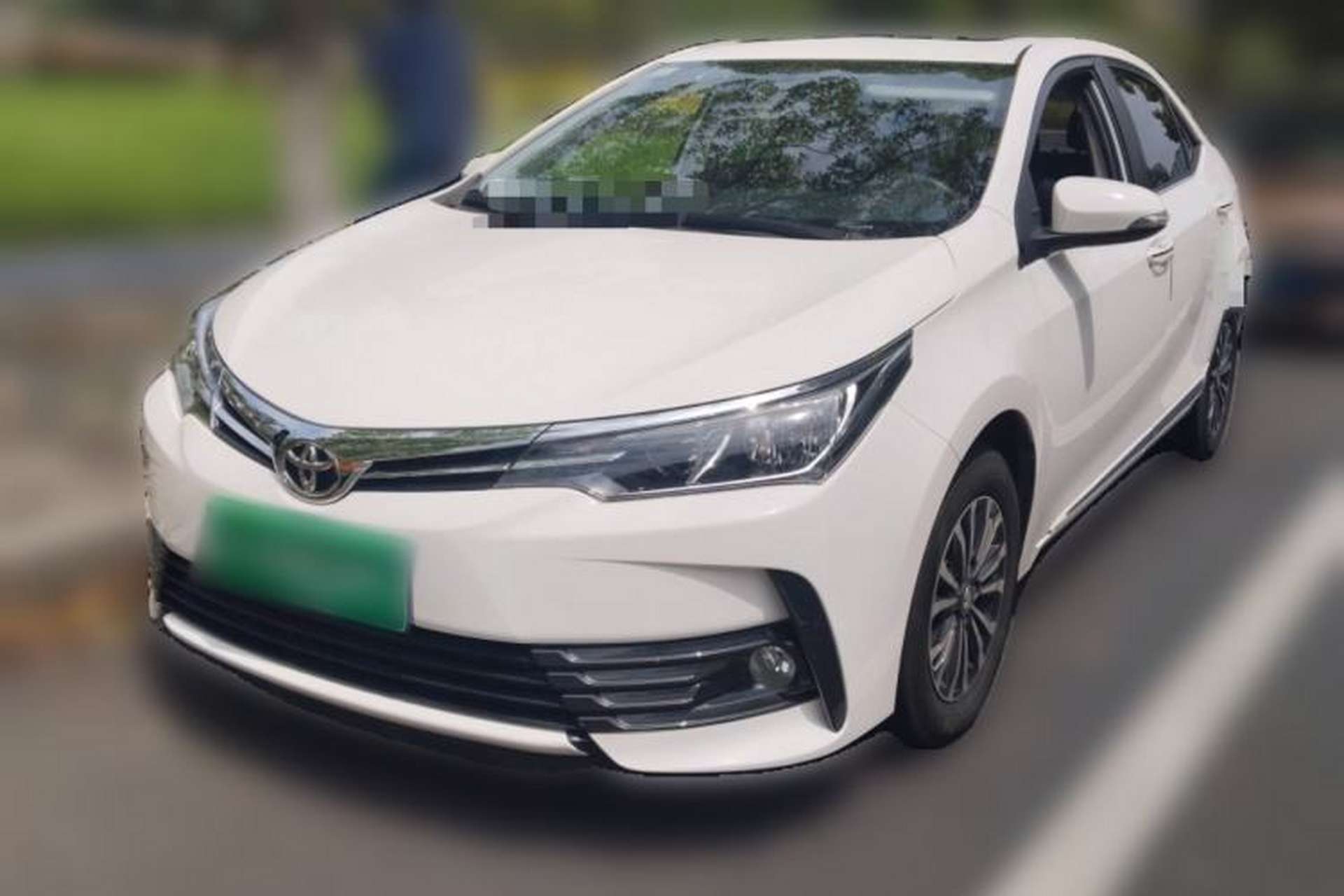 Used Toyota Corolla 2017 Revised Version 1.2T S-CVT GL-i Front Left 45 Deg