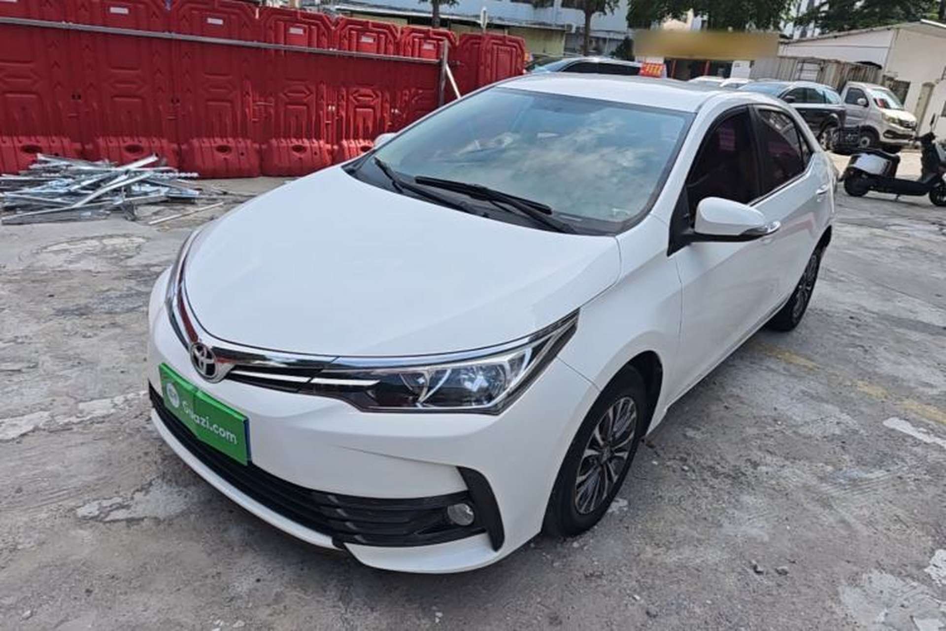 Used Toyota Corolla 2017 Revised Version 1.2T S-CVT GL Front Left 45 Deg