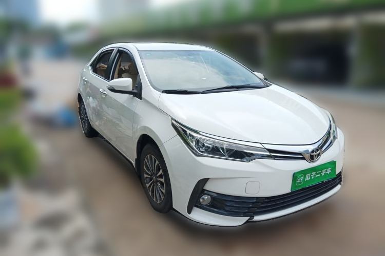 Used Toyota Corolla 2017 Revised Version 1.2T S-CVT GL Front Right 45 Deg