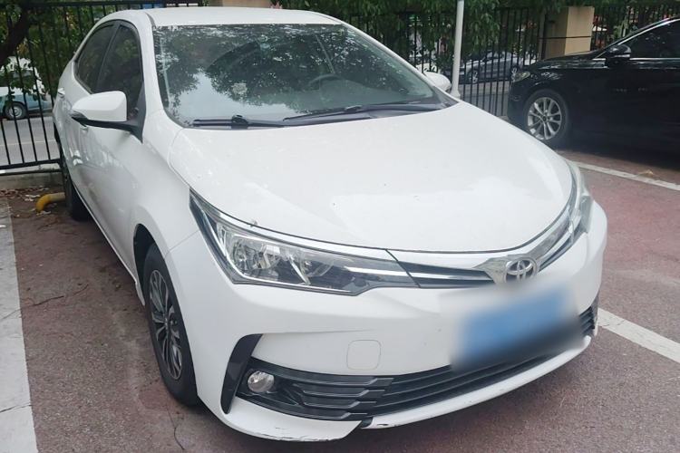 Used Toyota Corolla 2017 Revised Version 1.2T S-CVT GL Front Right 45 Deg