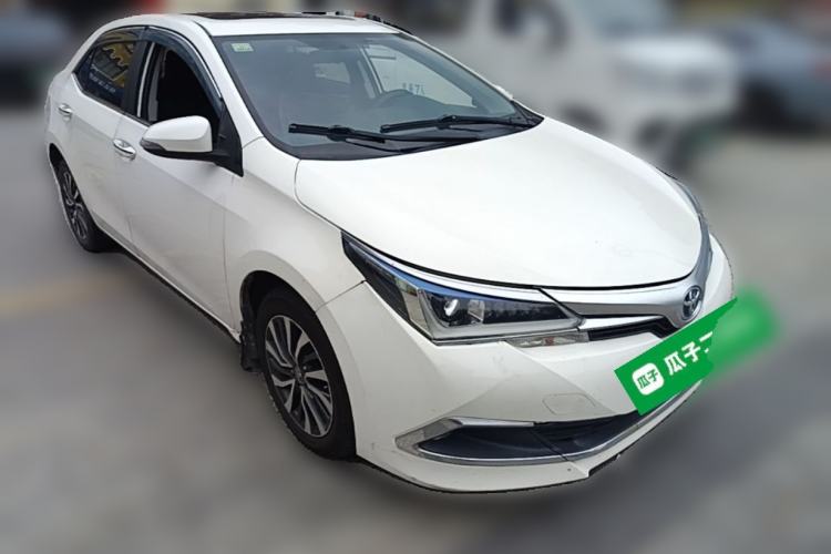 Used Toyota Corolla 2017 Revised Dual-Engine 1.8L E-CVT Leading Edition Front Right 45 Deg