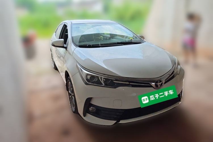 Used Toyota Corolla 2017 Revised Version 1.2T S-CVT GL Front Right 45 Deg