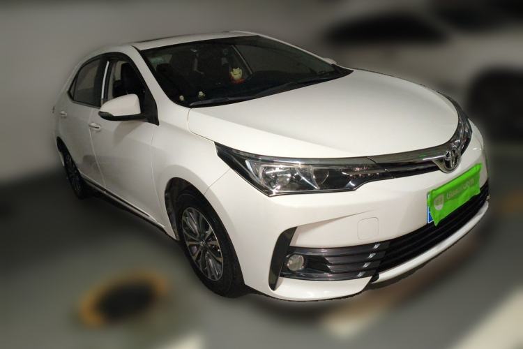 Used Toyota Corolla 2017 Revised Version 1.2T S-CVT GL-i Front Right 45 Deg