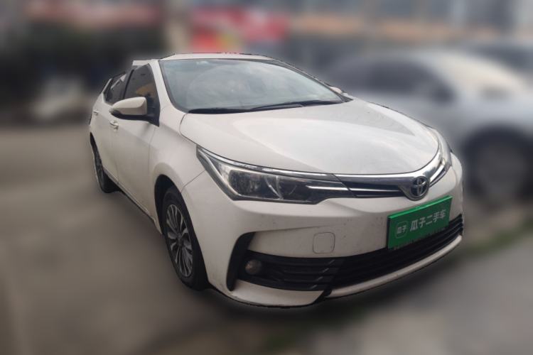Used Toyota Corolla 2017 Revised Version 1.2T S-CVT GL-i Front Right 45 Deg