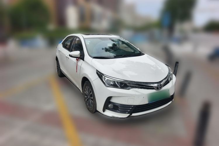 Used Toyota Corolla 2017 Revised Version 1.2T S-CVT GL-i Front Right 45 Deg