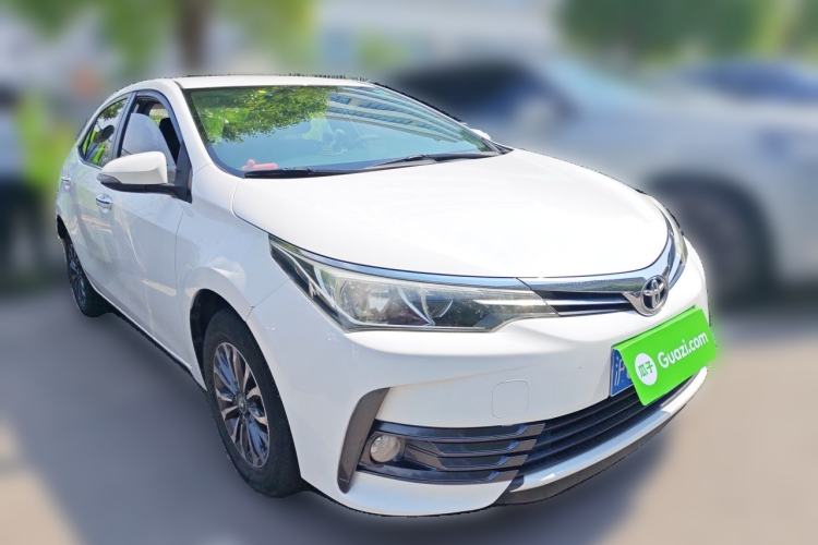 Used Toyota Corolla 2017 Revised Version 1.2T S-CVT GL Front Right 45 Deg