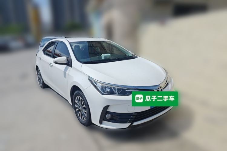 Used Toyota Corolla 2017 Revised Version 1.2T S-CVT GL Front Right 45 Deg
