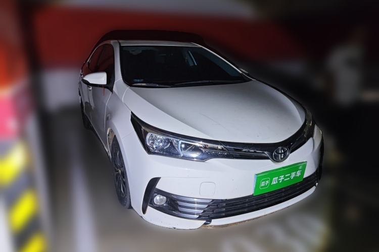 Used Toyota Corolla 2017 Revised Version 1.2T S-CVT GL-i Front Right 45 Deg