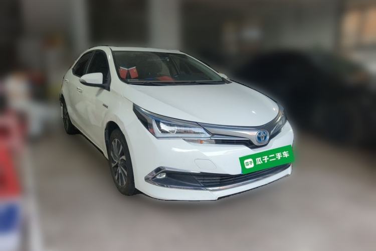Used Toyota Corolla 2017 Revised Dual-Engine 1.8L E-CVT Leading Edition Front Right 45 Deg