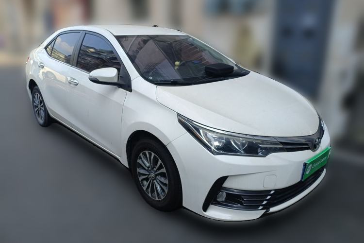 Used Toyota Corolla 2017 Revised Version 1.2T S-CVT GL Front Right 45 Deg