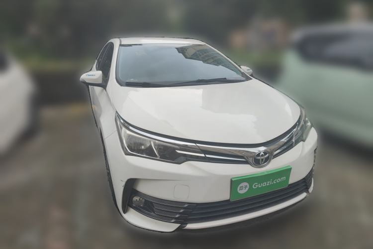Used Toyota Corolla 2017 Revised Version 1.2T S-CVT GL Front Right 45 Deg
